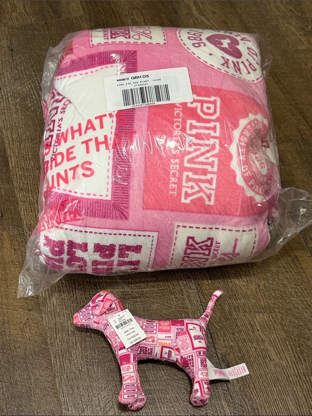 Victoria's Secret Pink Logo Fleece Throw Blanket & One Mini Dog. New!